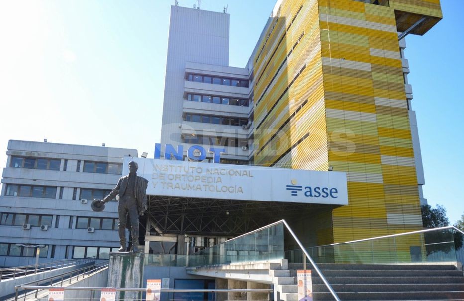 ASSE abre cuatro llamados informáticos con sueldos de hasta $ 218.909