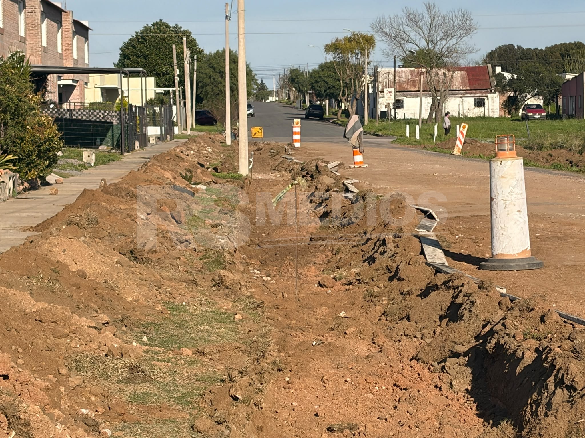 Soriano y Cardona ejecutan obras viales y de drenaje en dos calles