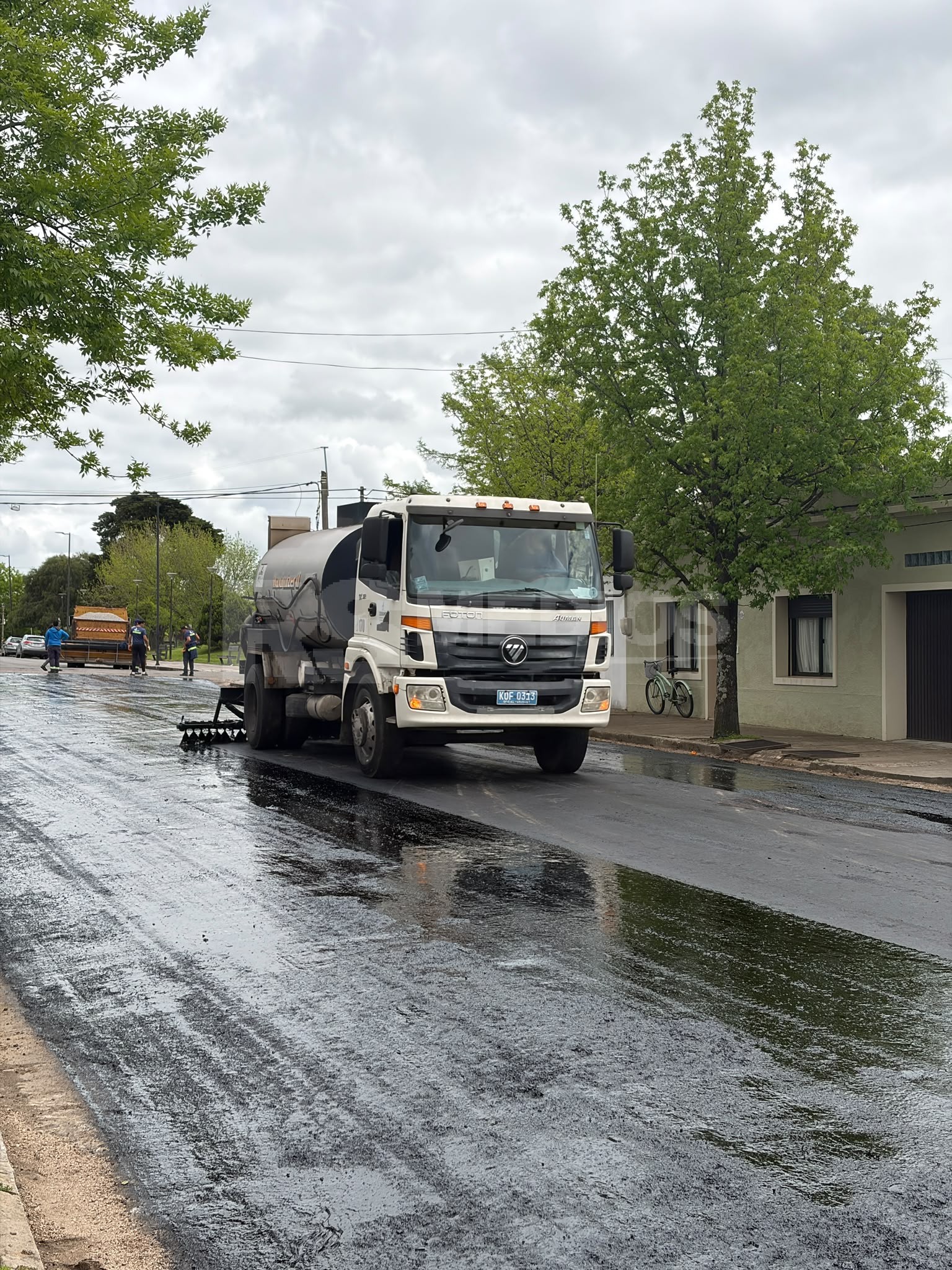 Avanzan las obras de repavimentación en cuatro cuadras de Cardona — imagen 1