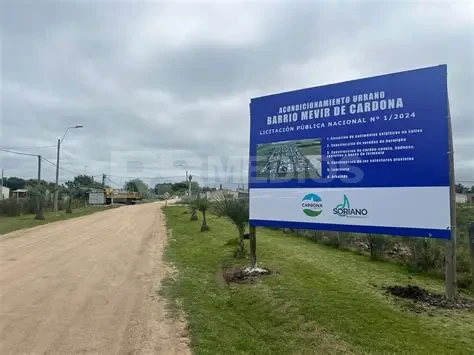 Cardona: el plan de mejoramiento del barrio MEVIR entra en la etapa de pavimentación